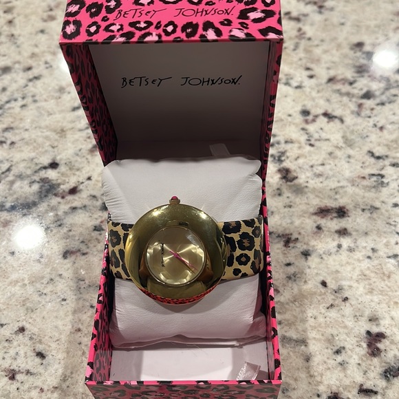 Betsey Johnson Leopard Strap Watch - Picture 6 of 12